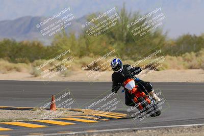 media/Oct-08-2022-SoCal Trackdays (Sat) [[1fc3beec89]]/Turn 10 (945am)/